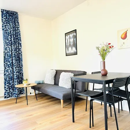 アパート Aday - Blue Sea *