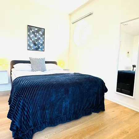 アパート Aday - Blue Sea *